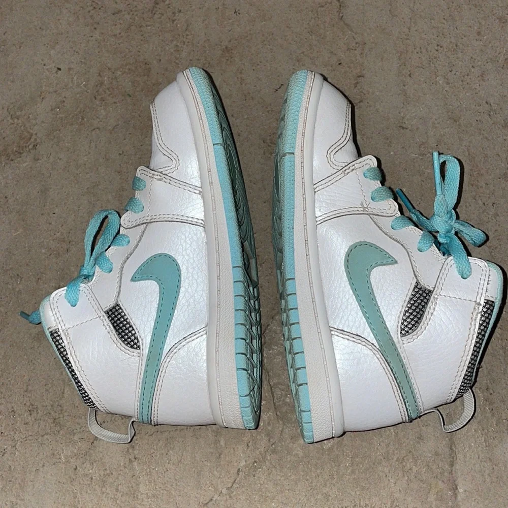 Rare!!2017 Air Jordan 1 Retro High GG 'White Still Blue'